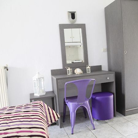 Vicky Rooms Paralia Dionisiou Eksteriør billede