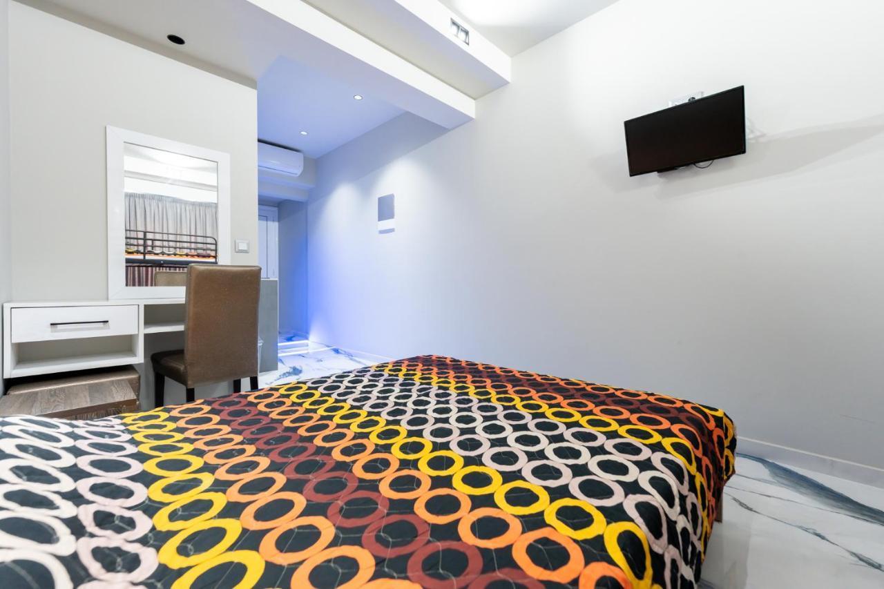 Vicky Rooms Paralia Dionisiou Eksteriør billede