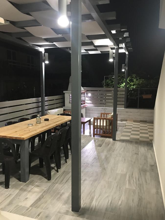 Vicky Rooms Paralia Dionisiou Eksteriør billede