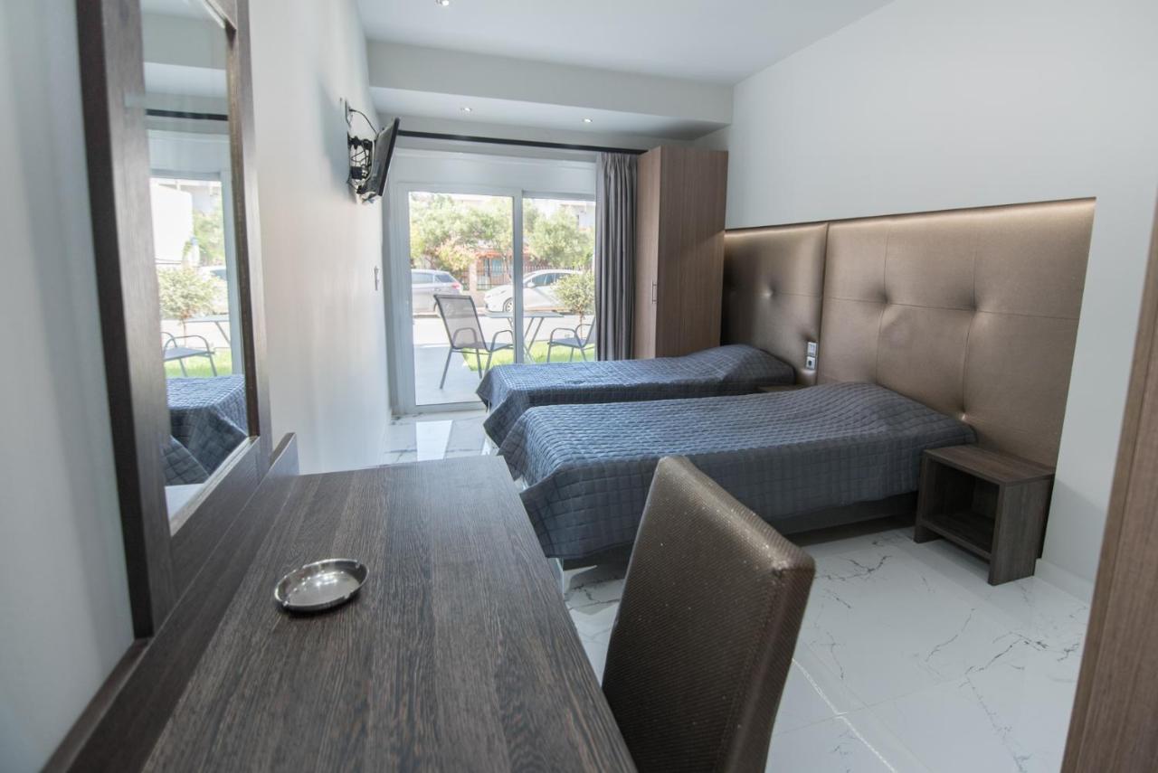 Vicky Rooms Paralia Dionisiou Eksteriør billede